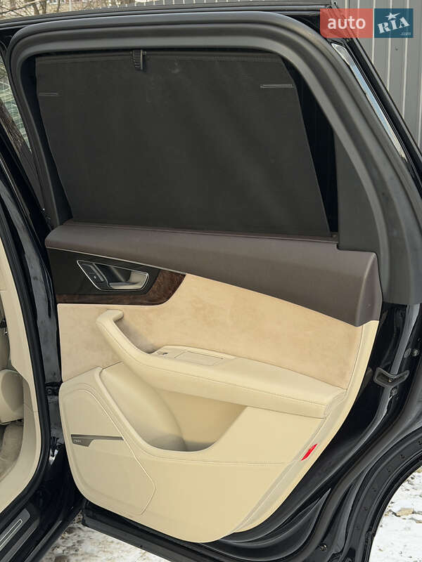 Внедорожник / Кроссовер Audi Q7 2017 в Ивано-Франковске