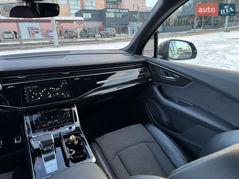 Внедорожник / Кроссовер Audi Q7 2023 в Хмельницком