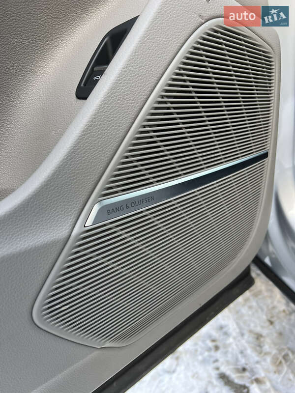 Позашляховик / Кросовер Audi Q7 2023 в Львові