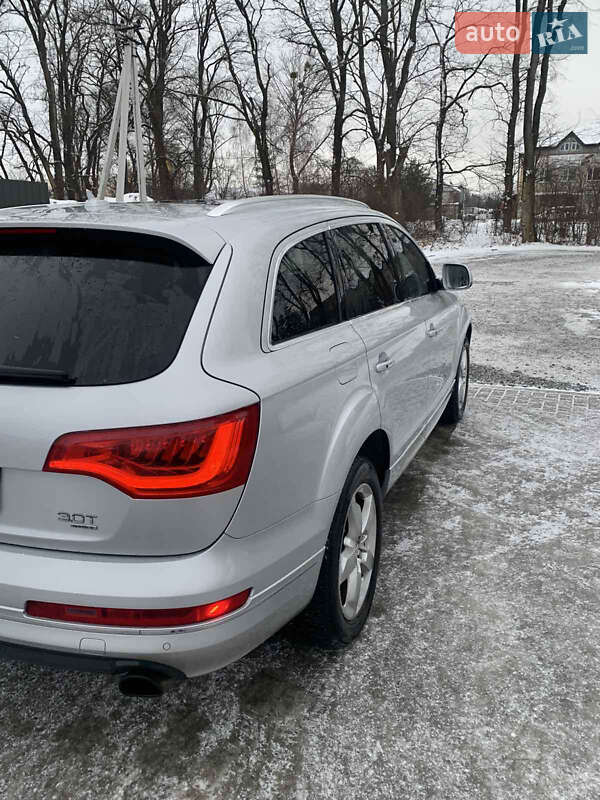 Позашляховик / Кросовер Audi Q7 2015 в Львові