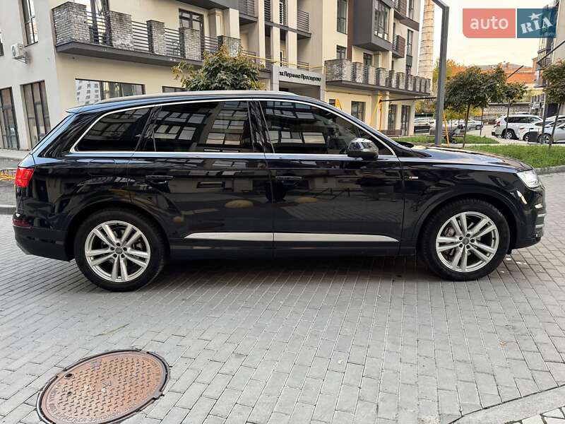 Позашляховик / Кросовер Audi Q7 2015 в Хмельницькому фото 4 Позашляховик / Кросовер Audi Q7 2015 в Хмельницькому