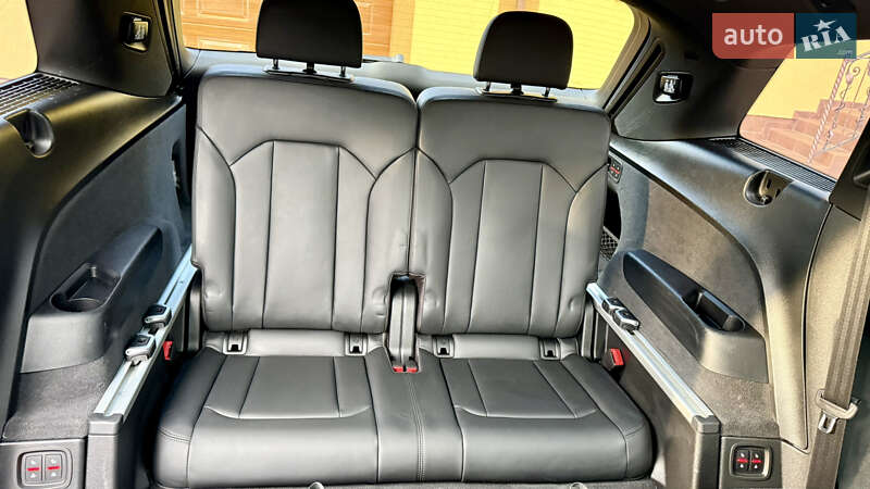 Внедорожник / Кроссовер Audi Q7 2019 в Черновцах