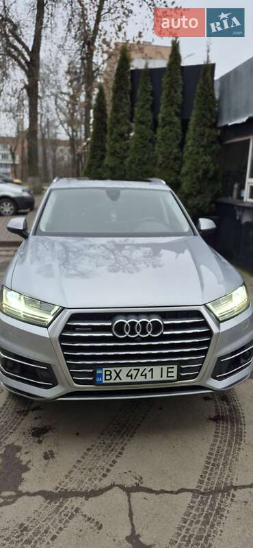 Позашляховик / Кросовер Audi Q7 2018 в Хмельницькому