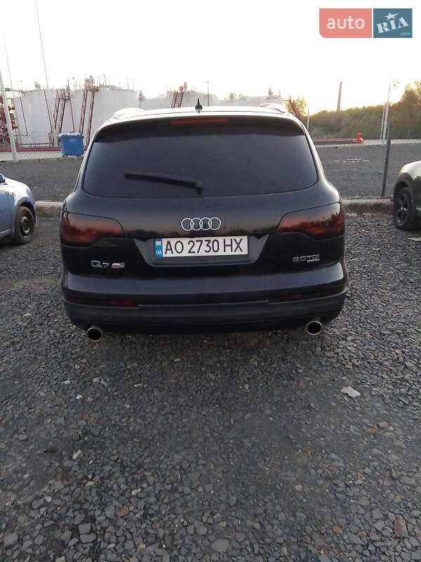 Позашляховик / Кросовер Audi Q7 2007 в Чопі