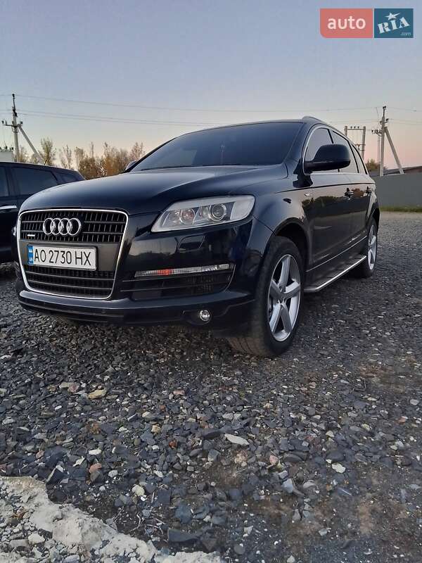 Позашляховик / Кросовер Audi Q7 2007 в Чопі