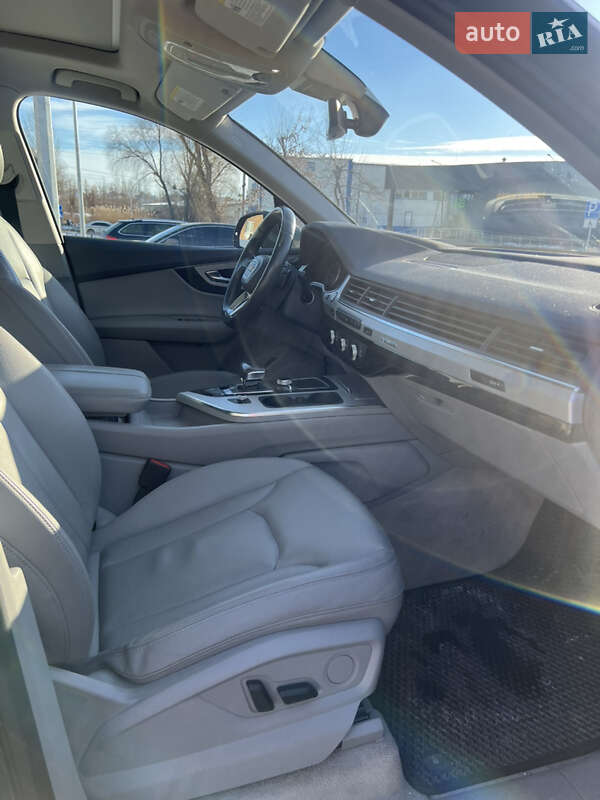 Внедорожник / Кроссовер Audi Q7 2019 в Киеве фото 16 Внедорожник / Кроссовер Audi Q7 2019 в Киеве