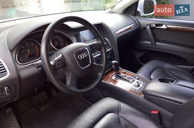Позашляховик / Кросовер Audi Q7 2010 в Києві