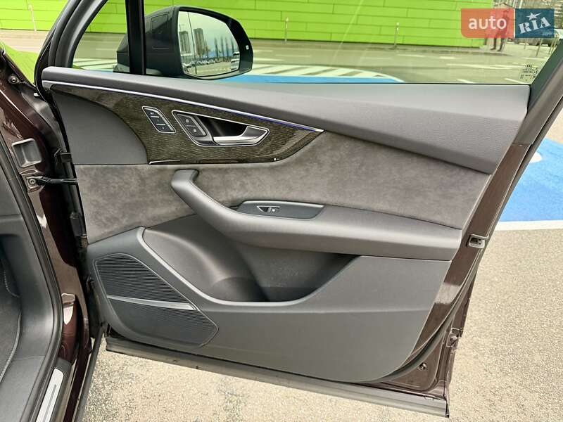 Внедорожник / Кроссовер Audi Q7 2022 в Киеве фото 49 Внедорожник / Кроссовер Audi Q7 2022 в Киеве