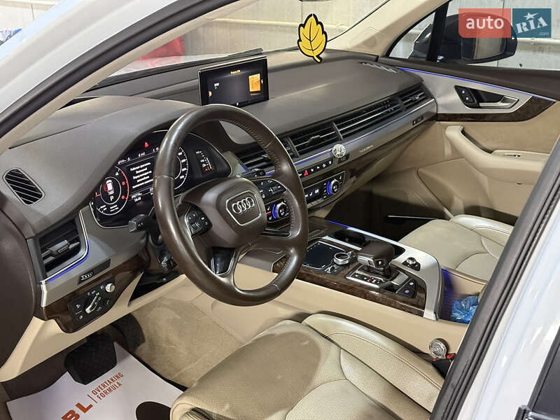 Позашляховик / Кросовер Audi Q7 2016 в Львові фото 36 Позашляховик / Кросовер Audi Q7 2016 в Львові