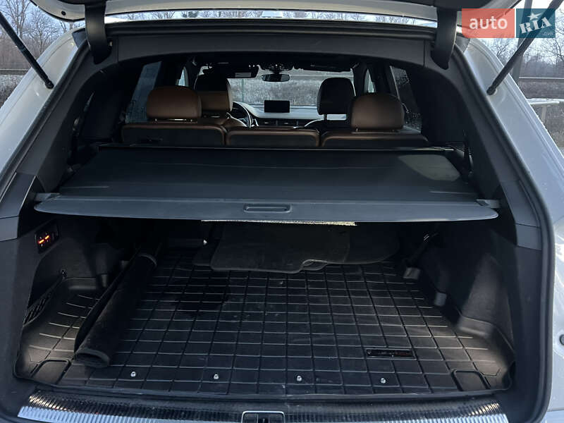 Внедорожник / Кроссовер Audi Q7 2016 в Виноградове