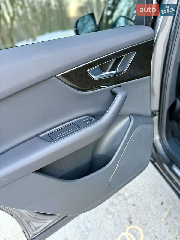 Внедорожник / Кроссовер Audi Q7 2020 в Львове