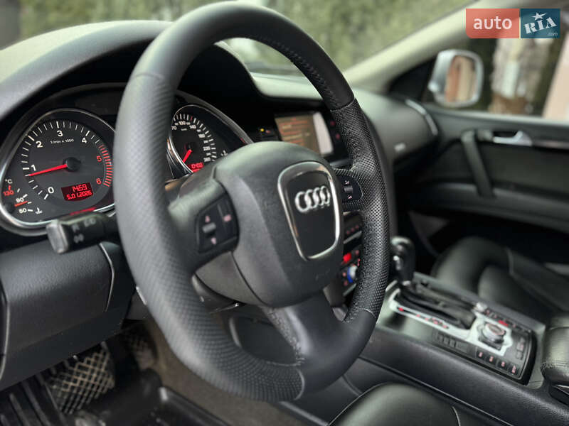 Внедорожник / Кроссовер Audi Q7 2007 в Черновцах