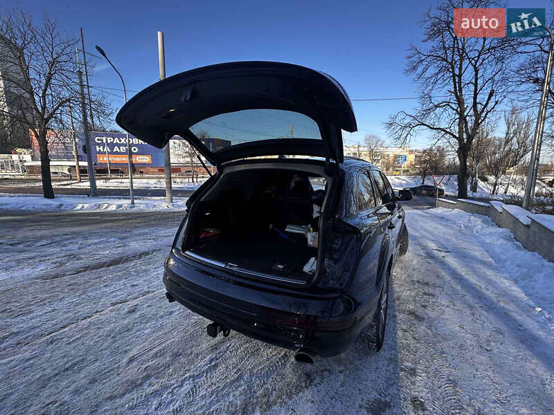 Внедорожник / Кроссовер Audi Q7 2014 в Киеве