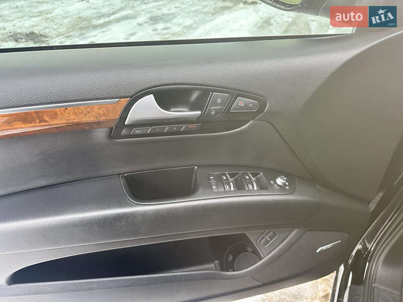 Внедорожник / Кроссовер Audi Q7 2015 в Павлограде фото 10 Внедорожник / Кроссовер Audi Q7 2015 в Павлограде