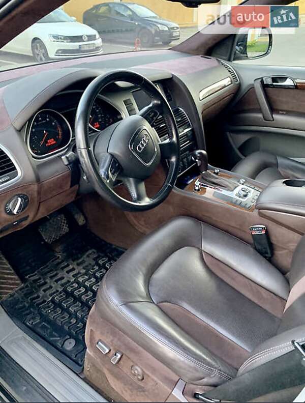 Внедорожник / Кроссовер Audi Q7 2011 в Одессе