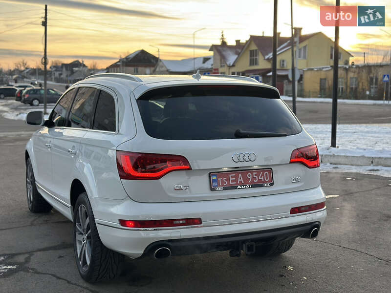 Позашляховик / Кросовер Audi Q7 2014 в Дубні