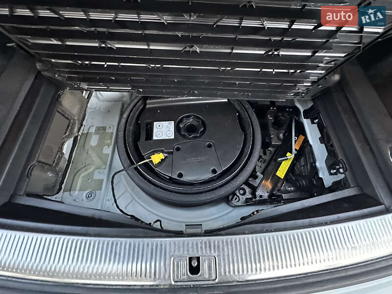 Позашляховик / Кросовер Audi Q7 2014 в Дубні