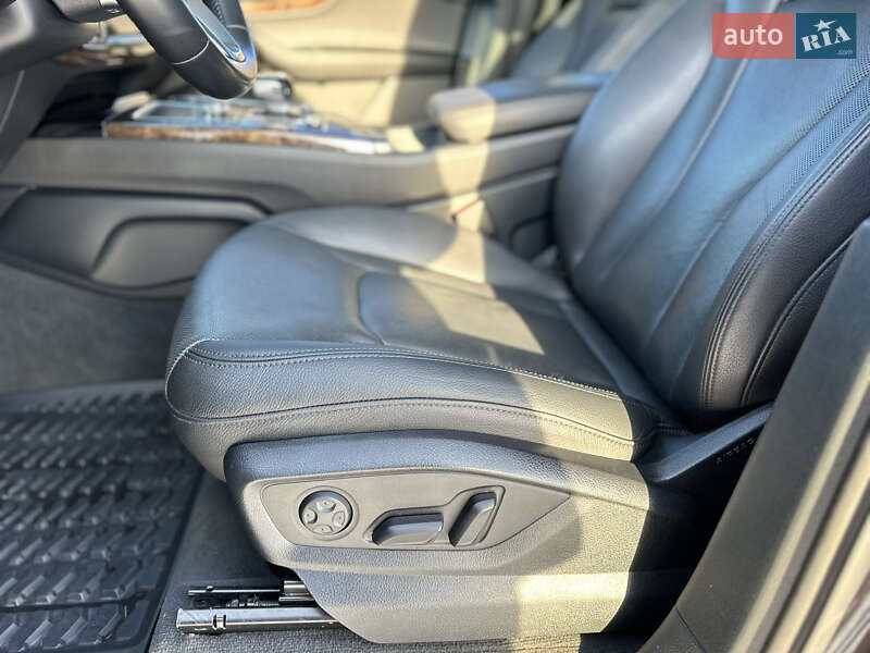 Внедорожник / Кроссовер Audi Q7 2017 в Киеве