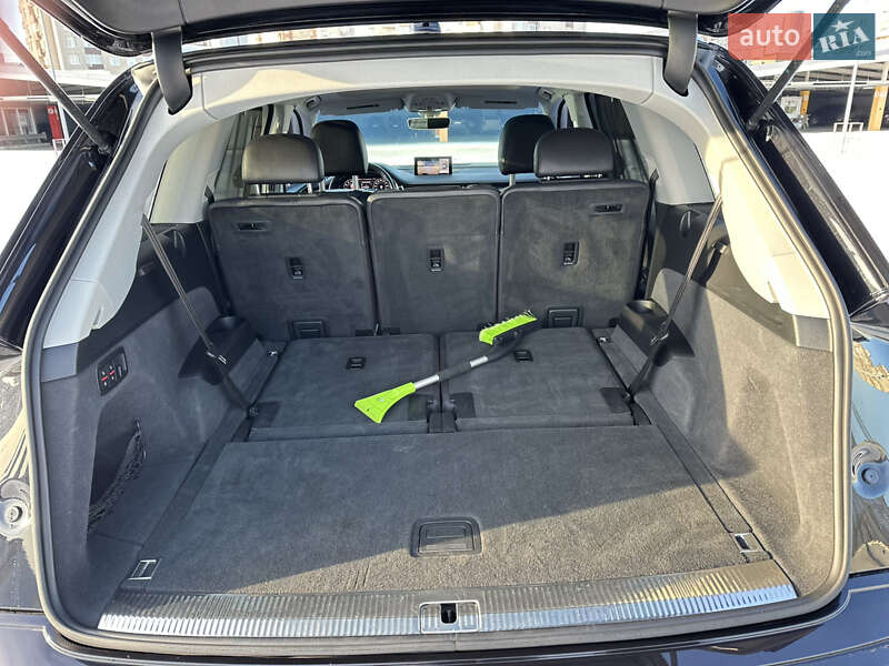 Внедорожник / Кроссовер Audi Q7 2017 в Киеве