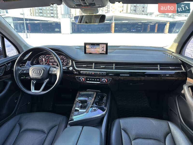 Внедорожник / Кроссовер Audi Q7 2017 в Киеве