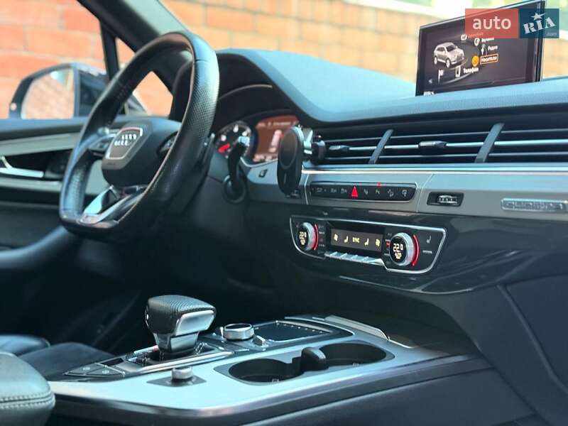 Позашляховик / Кросовер Audi Q7 2017 в Києві фото 25 Позашляховик / Кросовер Audi Q7 2017 в Києві