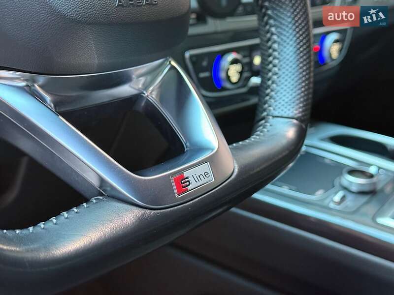 Позашляховик / Кросовер Audi Q7 2017 в Києві фото 28 Позашляховик / Кросовер Audi Q7 2017 в Києві