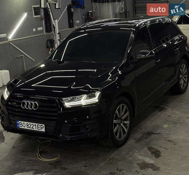 Позашляховик / Кросовер Audi Q7 2018 в Тернополі