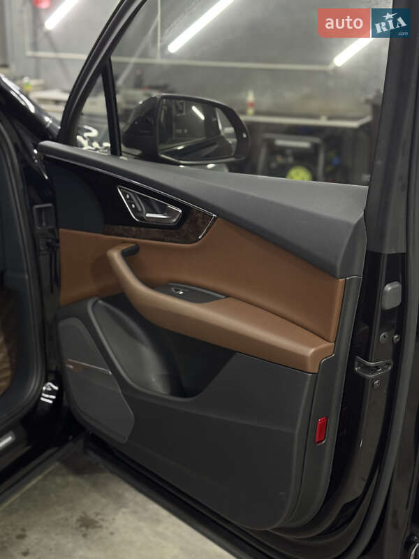 Позашляховик / Кросовер Audi Q7 2018 в Тернополі