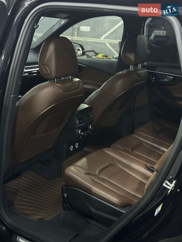 Позашляховик / Кросовер Audi Q7 2018 в Тернополі