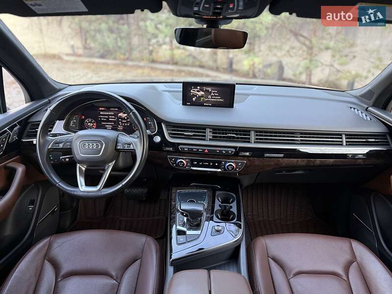 Позашляховик / Кросовер Audi Q7 2018 в Тернополі