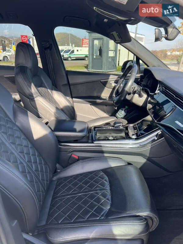 Внедорожник / Кроссовер Audi Q7 2020 в Мукачево