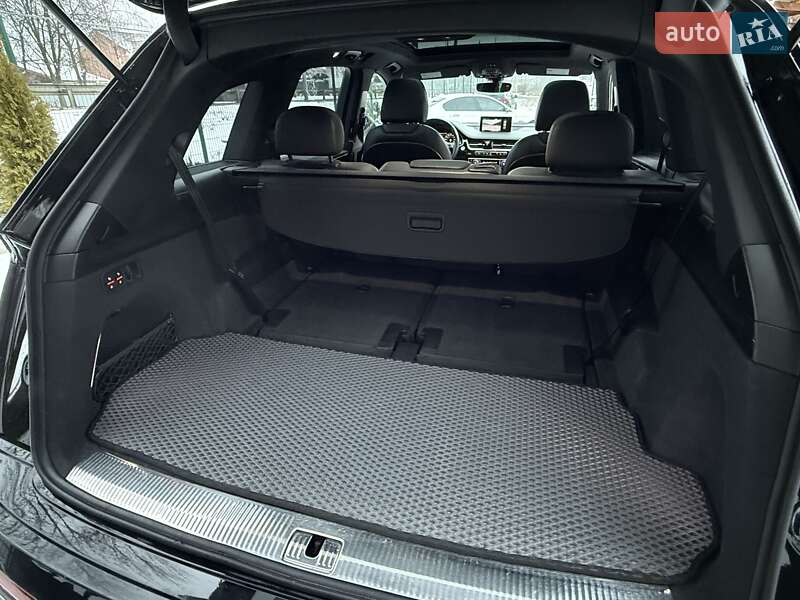 Позашляховик / Кросовер Audi Q7 2018 в Вінниці