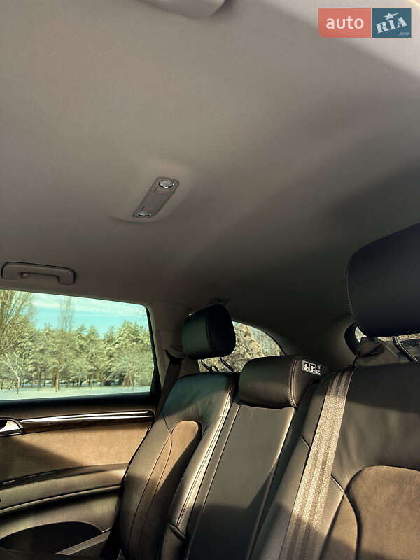 Внедорожник / Кроссовер Audi Q7 2013 в Кременчуге
