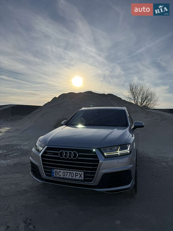 Внедорожник / Кроссовер Audi Q7 2017 в Куликове