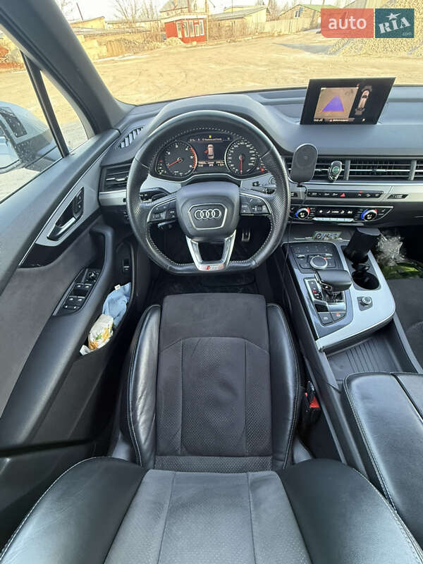 Внедорожник / Кроссовер Audi Q7 2017 в Куликове