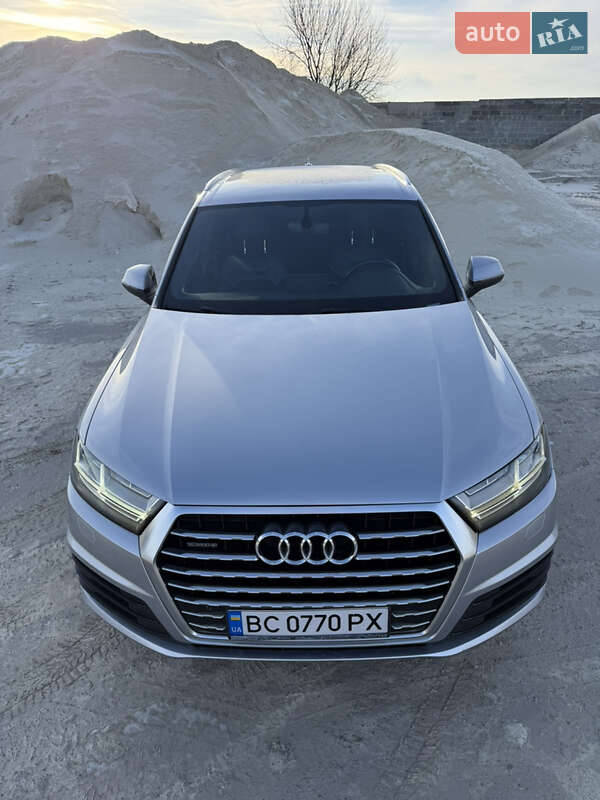Внедорожник / Кроссовер Audi Q7 2017 в Куликове