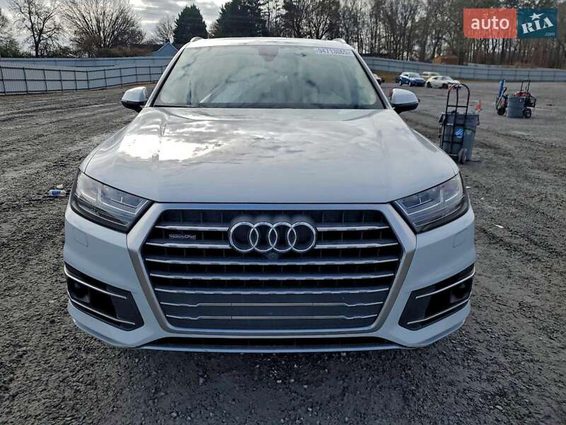 Позашляховик / Кросовер Audi Q7 2018 в Львові