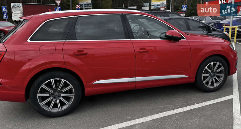 Позашляховик / Кросовер Audi Q7 2015 в Костопілі