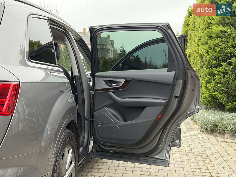 Внедорожник / Кроссовер Audi Q7 2016 в Одессе фото 29 Внедорожник / Кроссовер Audi Q7 2016 в Одессе