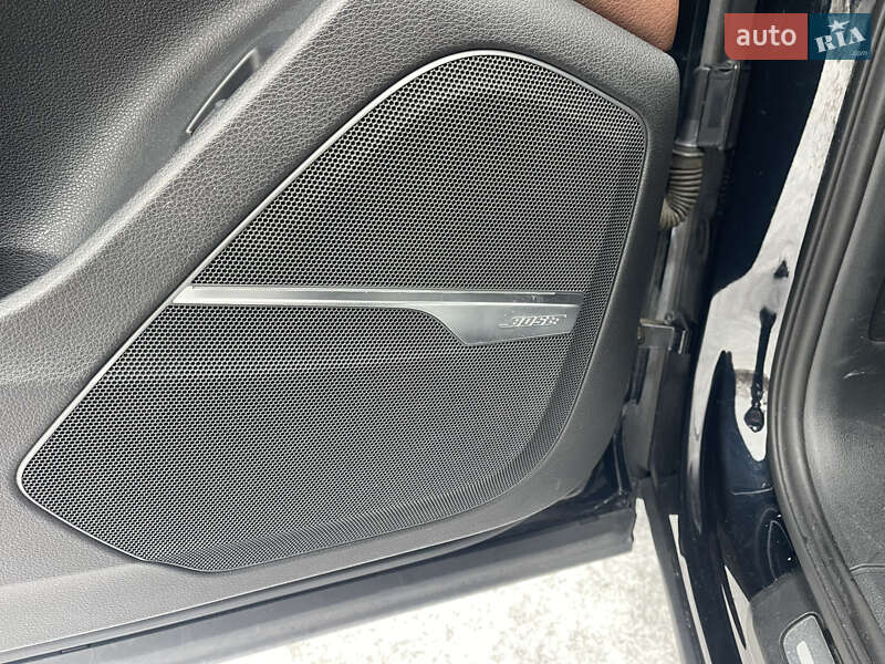 Внедорожник / Кроссовер Audi Q7 2015 в Киеве