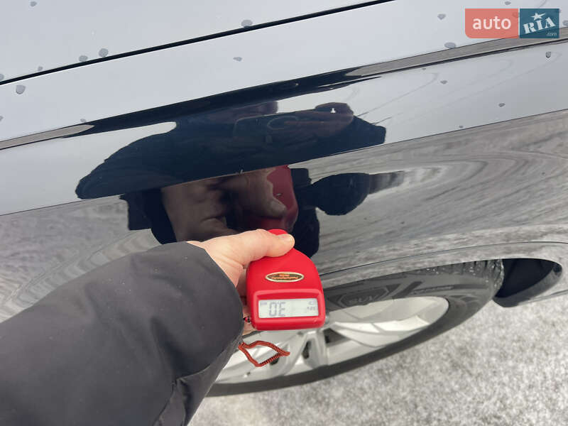 Внедорожник / Кроссовер Audi Q7 2015 в Киеве