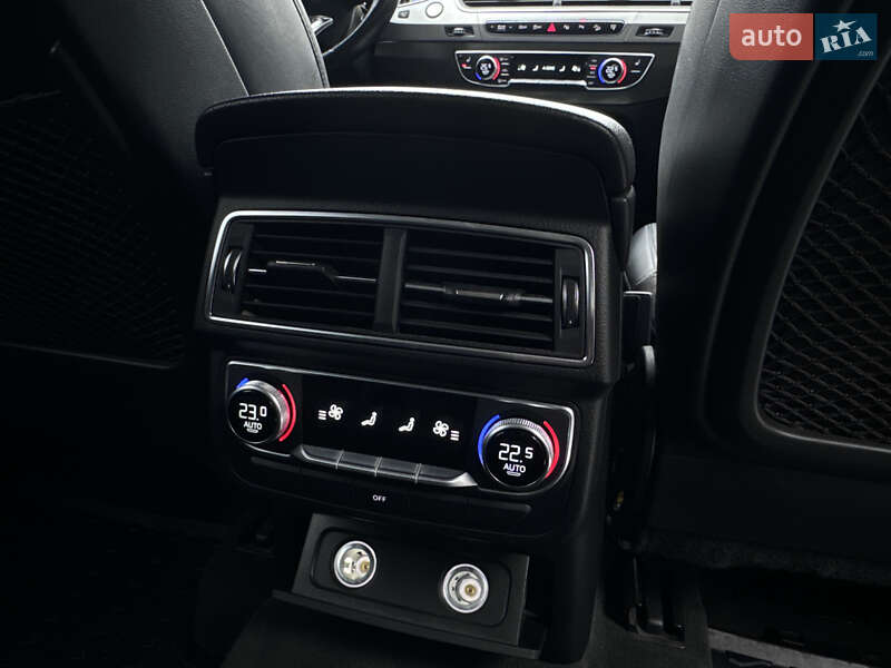 Внедорожник / Кроссовер Audi Q7 2016 в Ровно