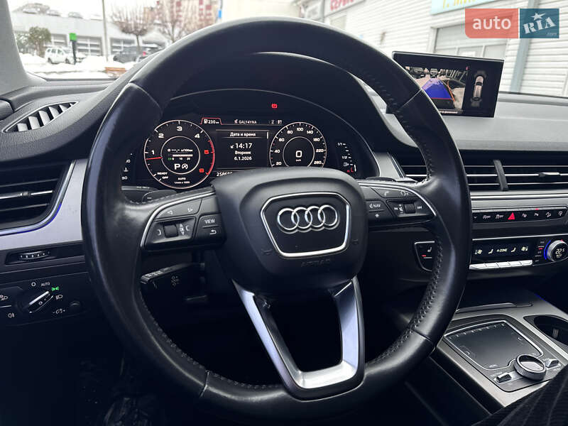 Внедорожник / Кроссовер Audi Q7 2016 в Ровно