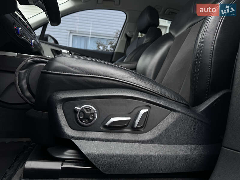 Внедорожник / Кроссовер Audi Q7 2016 в Ровно