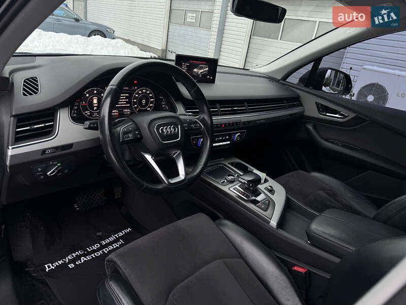 Внедорожник / Кроссовер Audi Q7 2016 в Ровно