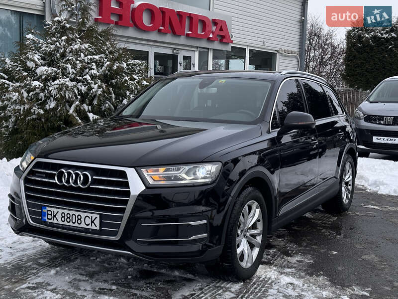 Внедорожник / Кроссовер Audi Q7 2016 в Ровно