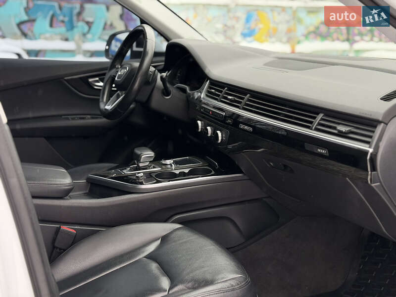 Внедорожник / Кроссовер Audi Q7 2019 в Львове