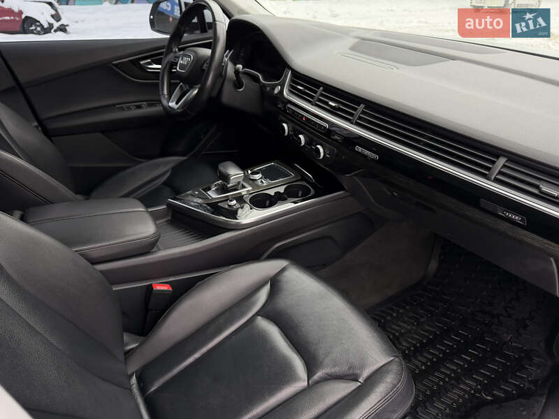 Внедорожник / Кроссовер Audi Q7 2019 в Львове