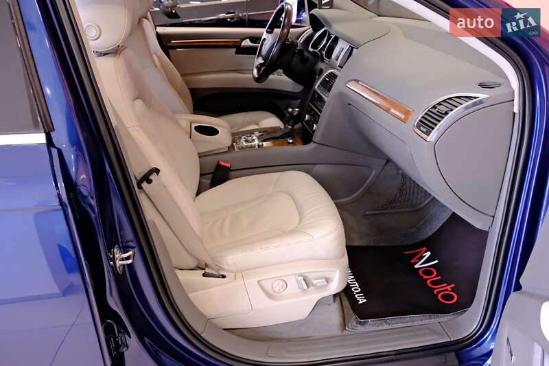 Позашляховик / Кросовер Audi Q7 2015 в Одесі