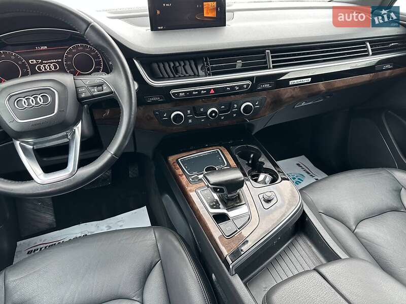 Внедорожник / Кроссовер Audi Q7 2017 в Львове